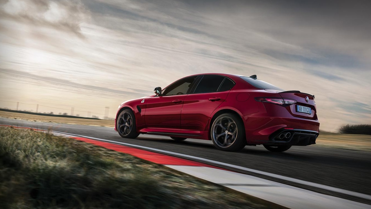 Prices and Specifications for Alfa Romeo Giulia Quadrefoglio 2024 in